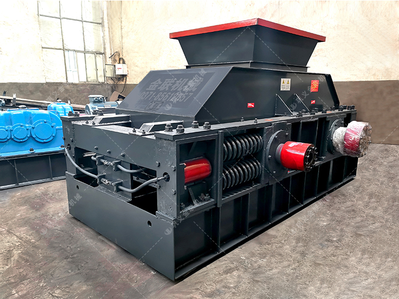 2PG1208型半自動液壓對輥制砂機(jī)發(fā)貨 發(fā)往烏魯木齊