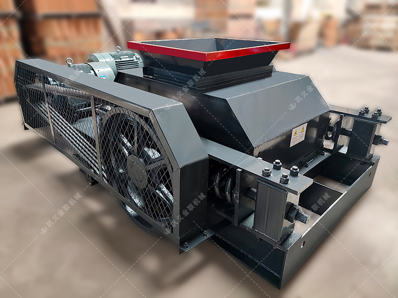 除了價(jià)格，選擇雙齒輥破碎機(jī)更應(yīng)關(guān)注哪些長(zhǎng)期效益指標(biāo)？